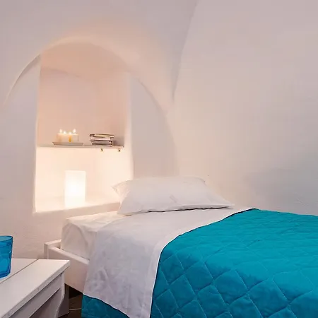 Villa Aeon Fira (Santorini)
