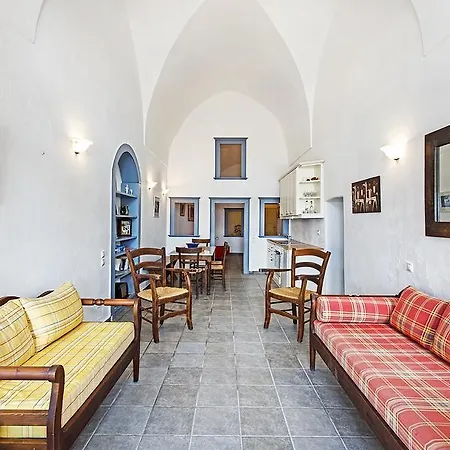 Aeon Fira (Santorini)