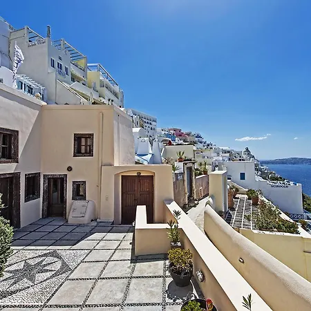 Aeon * Fira (Santorini)